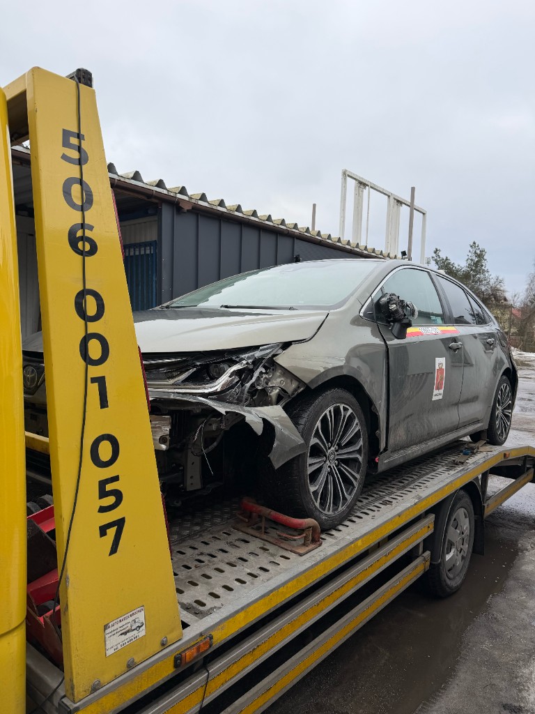 Pomoc drogowa Warszawa — Toyota po wypadku, 506-001-057