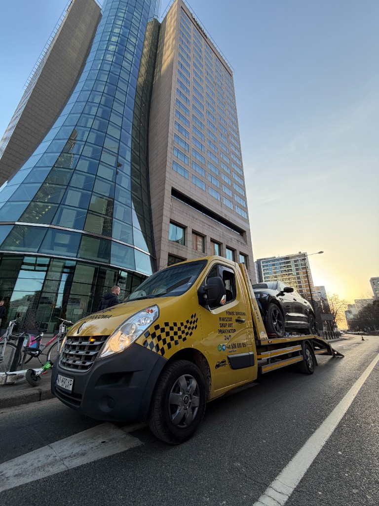 Laweta Warszawa Centrum — SUV, autolaweta HDS, skup aut 24h