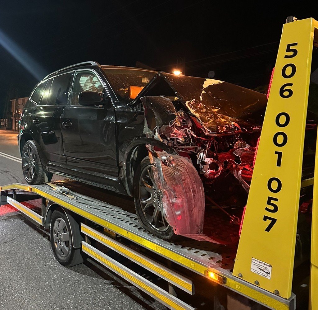 Laweta Warszawa — transport powypadkowego SUV, 24h